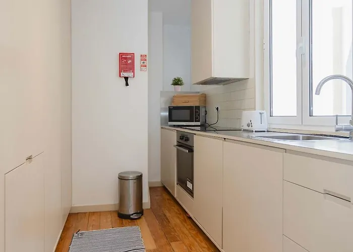 Apartman Liiiving In - Lovely Stylish