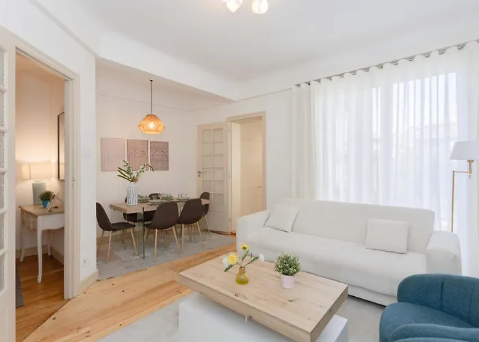 Apartman Liiiving In - Lovely Stylish *