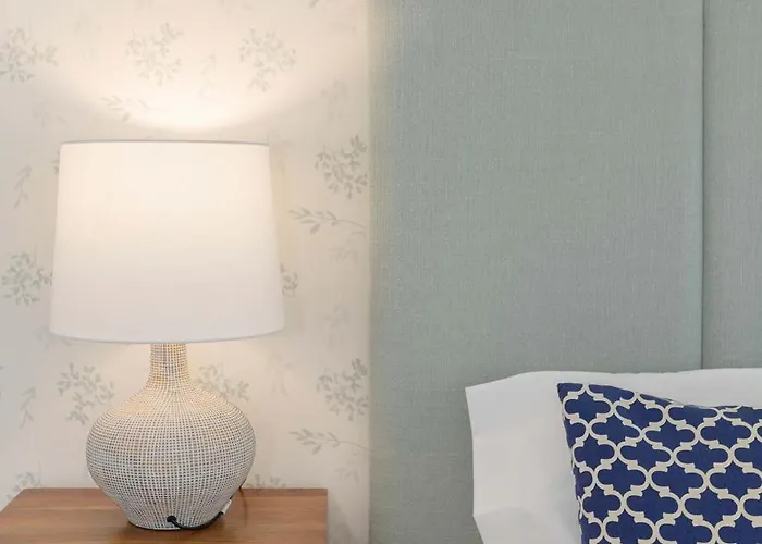 Apartman Liiiving In - Lovely Stylish