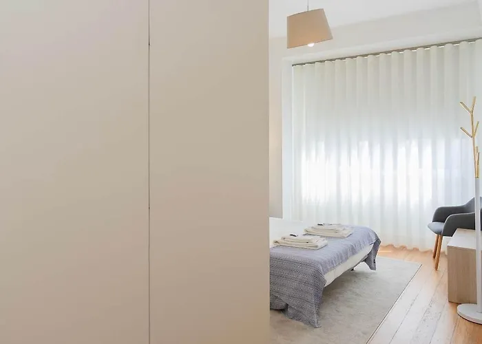 Liiiving In - Lovely Stylish Apartman