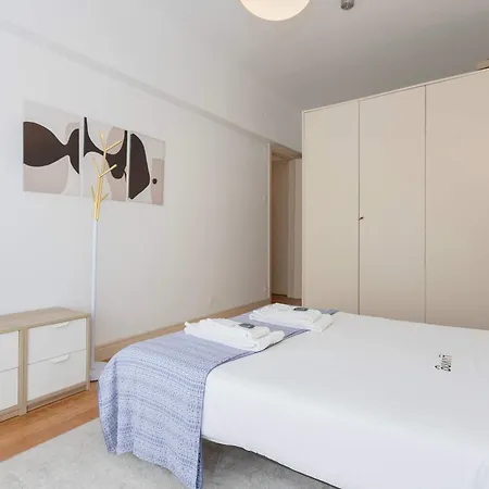 Liiiving In - Lovely Stylish Apartamento *