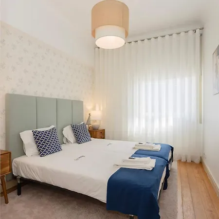 Liiiving In - Lovely Stylish Apartment