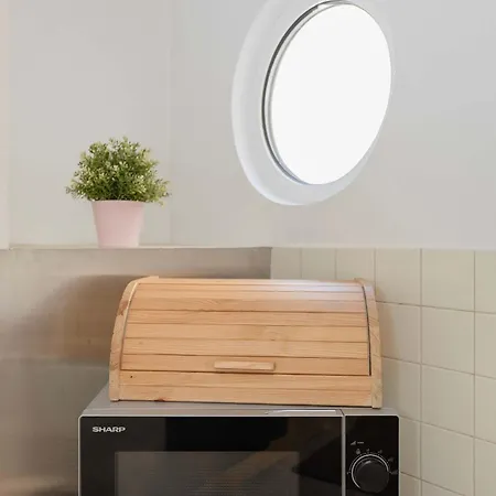 Liiiving In - Lovely Stylish Apartment