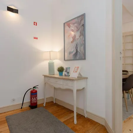 Liiiving In - Lovely Stylish Apartment Porto