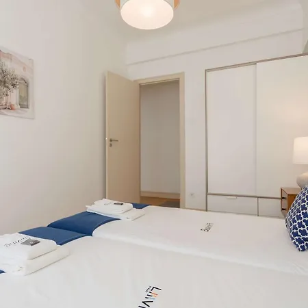 Liiiving In - Lovely Stylish Apartment Porto