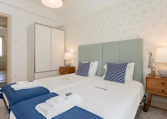 Liiiving In - Lovely Stylish