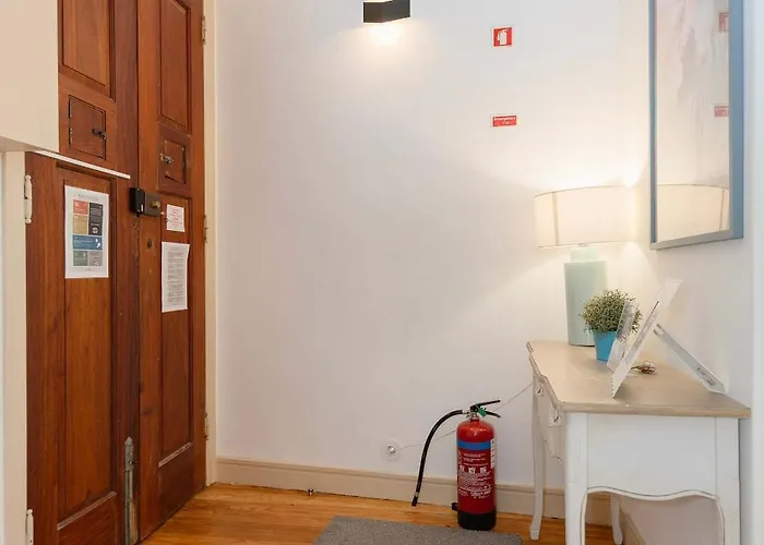 Liiiving In - Lovely Stylish * Porto